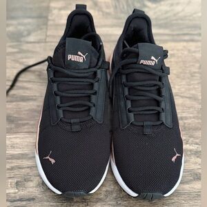 Kids Puma Black Sneakers with Pink Highlights